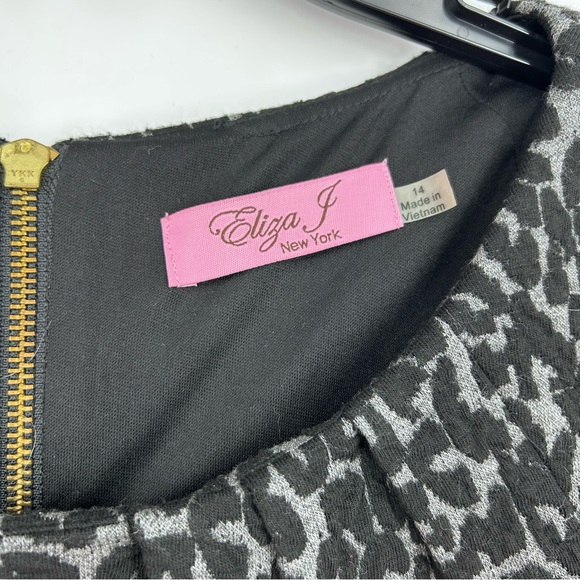 Eliza J Black and Grey Sheath Dress - Picture 6 of 7